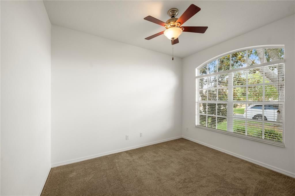 For Sale: $289,900 (2 beds, 2 baths, 1555 Square Feet)