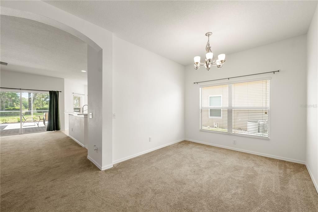 For Sale: $289,900 (2 beds, 2 baths, 1555 Square Feet)