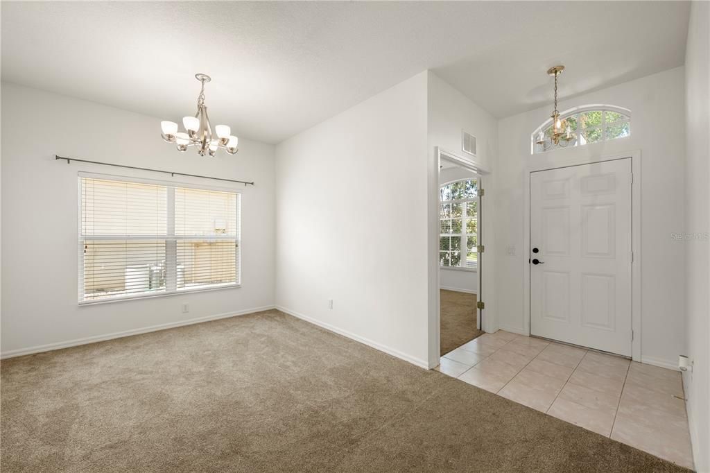 For Sale: $289,900 (2 beds, 2 baths, 1555 Square Feet)