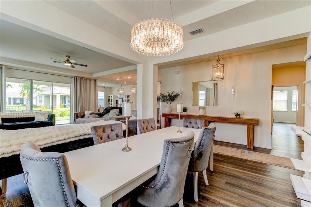 For Sale: $575,000 (4 beds, 3 baths, 2862 Square Feet)