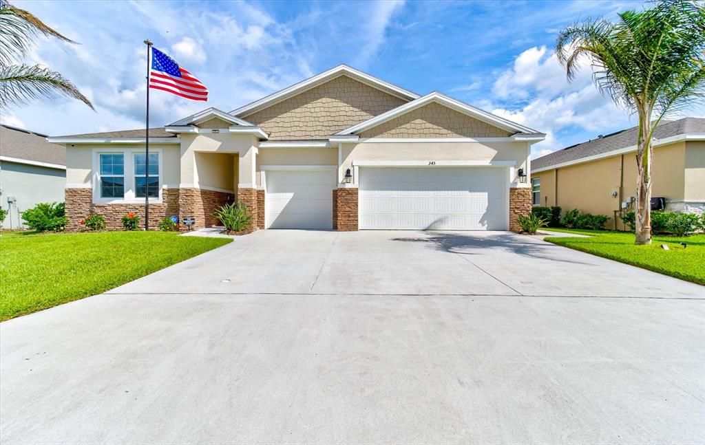 For Sale: $575,000 (4 beds, 3 baths, 2862 Square Feet)