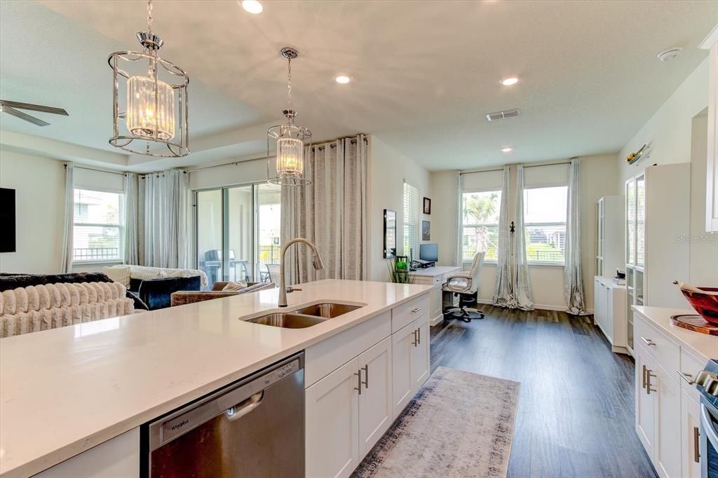 For Sale: $575,000 (4 beds, 3 baths, 2862 Square Feet)