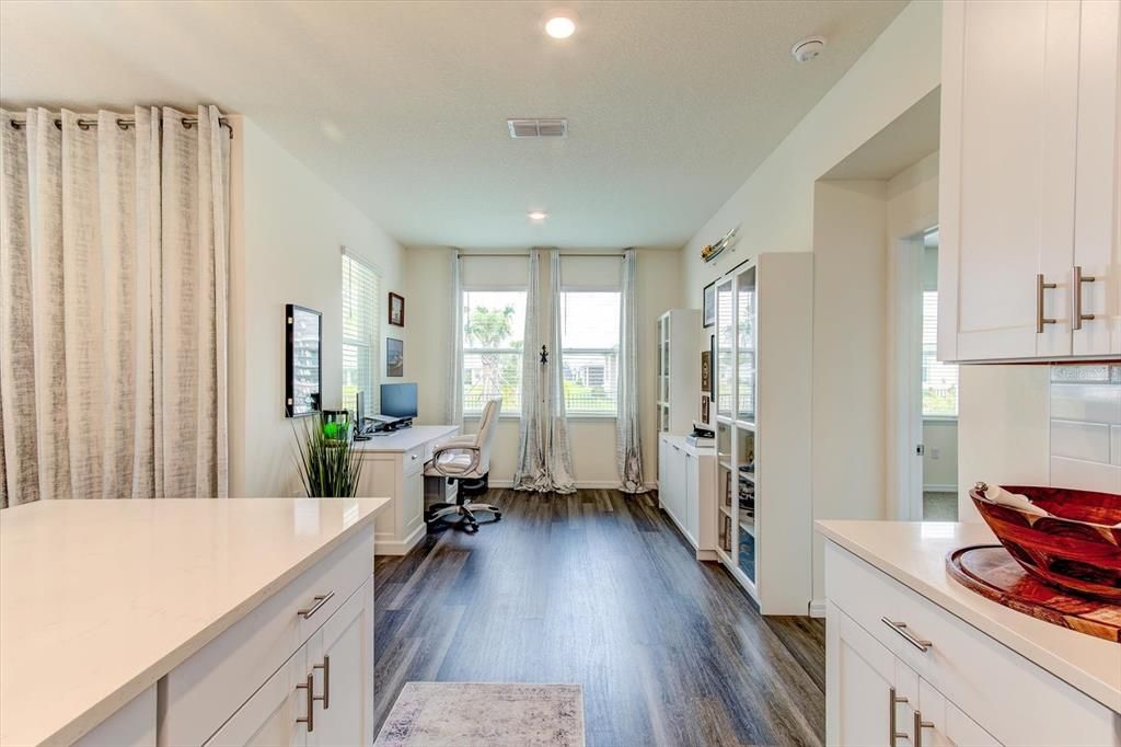 For Sale: $575,000 (4 beds, 3 baths, 2862 Square Feet)