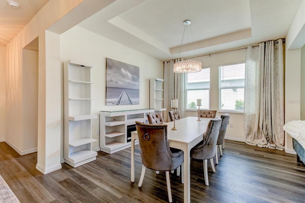 For Sale: $575,000 (4 beds, 3 baths, 2862 Square Feet)