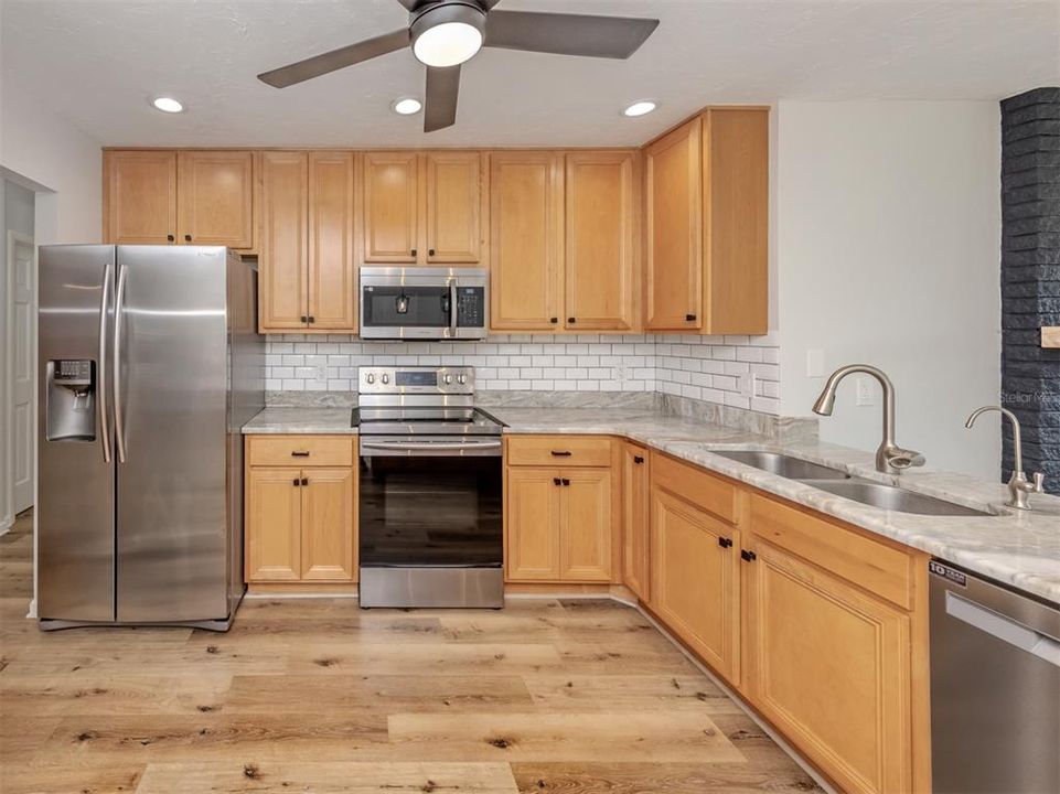 En Venta: $415,000 (2 camas, 2 baños, 1535 Pies cuadrados)