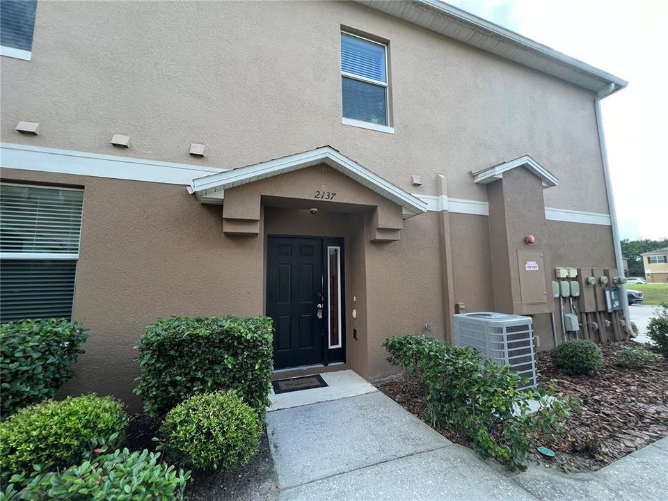 For Rent: $2,000 (2 beds, 2 baths, 1273 Square Feet)