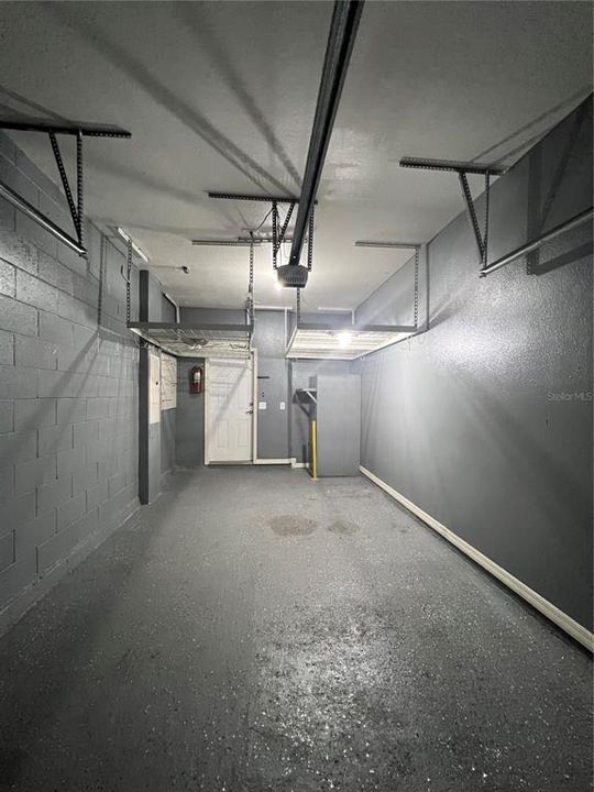 For Rent: $2,000 (2 beds, 2 baths, 1273 Square Feet)