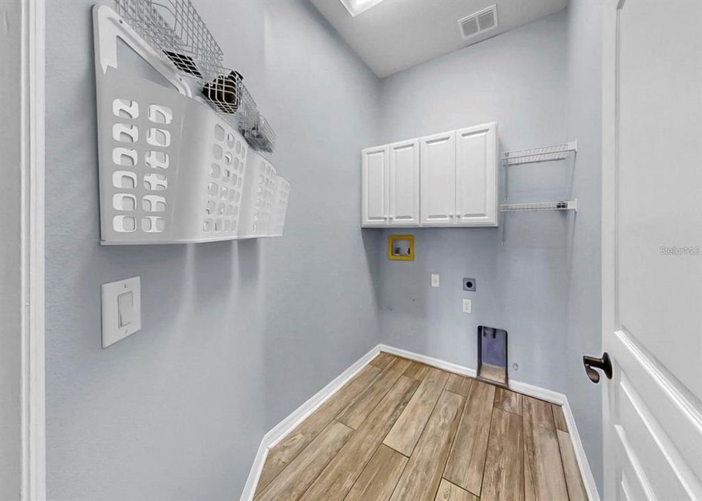 В аренду: $6,500 (4 спален, 3 ванн, 2971 Квадратных фут)