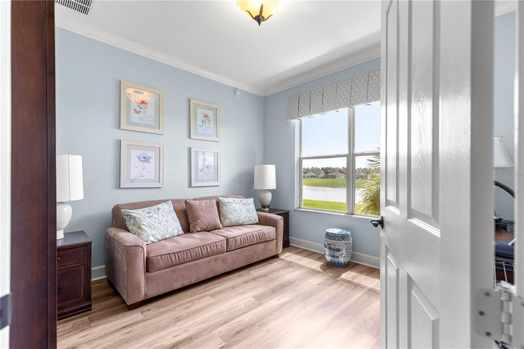 For Sale: $385,000 (2 beds, 2 baths, 1708 Square Feet)