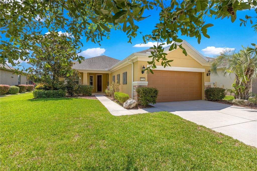 For Sale: $385,000 (2 beds, 2 baths, 1708 Square Feet)