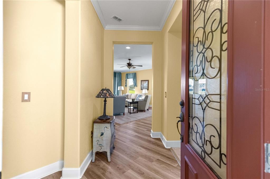 For Sale: $385,000 (2 beds, 2 baths, 1708 Square Feet)