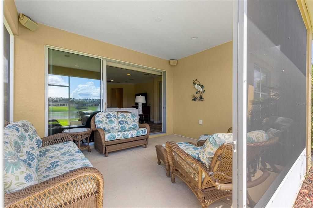 For Sale: $385,000 (2 beds, 2 baths, 1708 Square Feet)