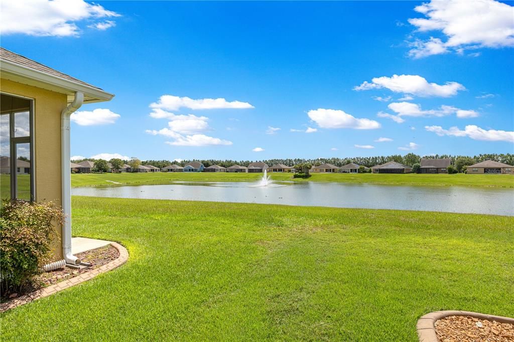 For Sale: $385,000 (2 beds, 2 baths, 1708 Square Feet)