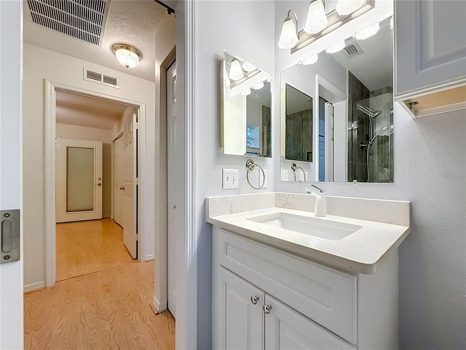 For Sale: $370,000 (3 beds, 3 baths, 2637 Square Feet)