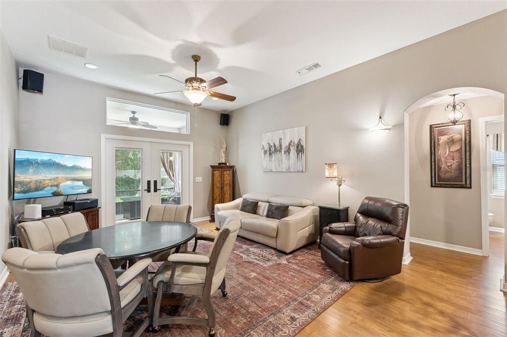 En Venta: $385,000 (3 camas, 2 baños, 1791 Pies cuadrados)