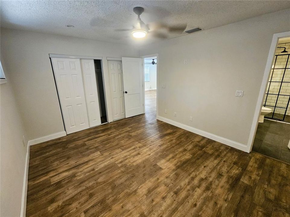 For Rent: $2,300 (2 beds, 2 baths, 960 Square Feet)