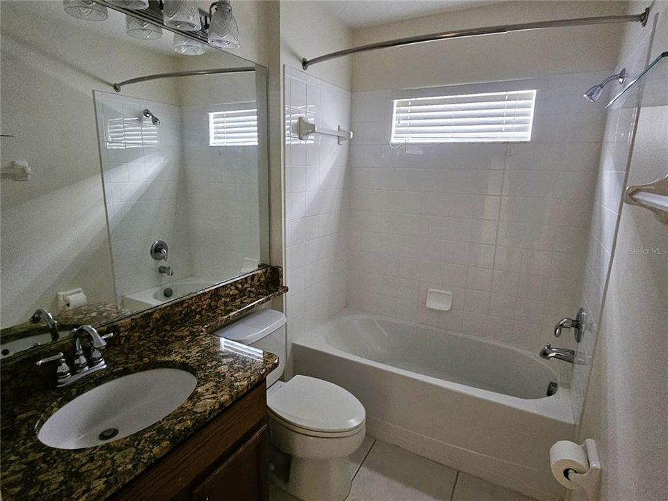 En Renta: $2,450 (4 camas, 3 baños, 1827 Pies cuadrados)