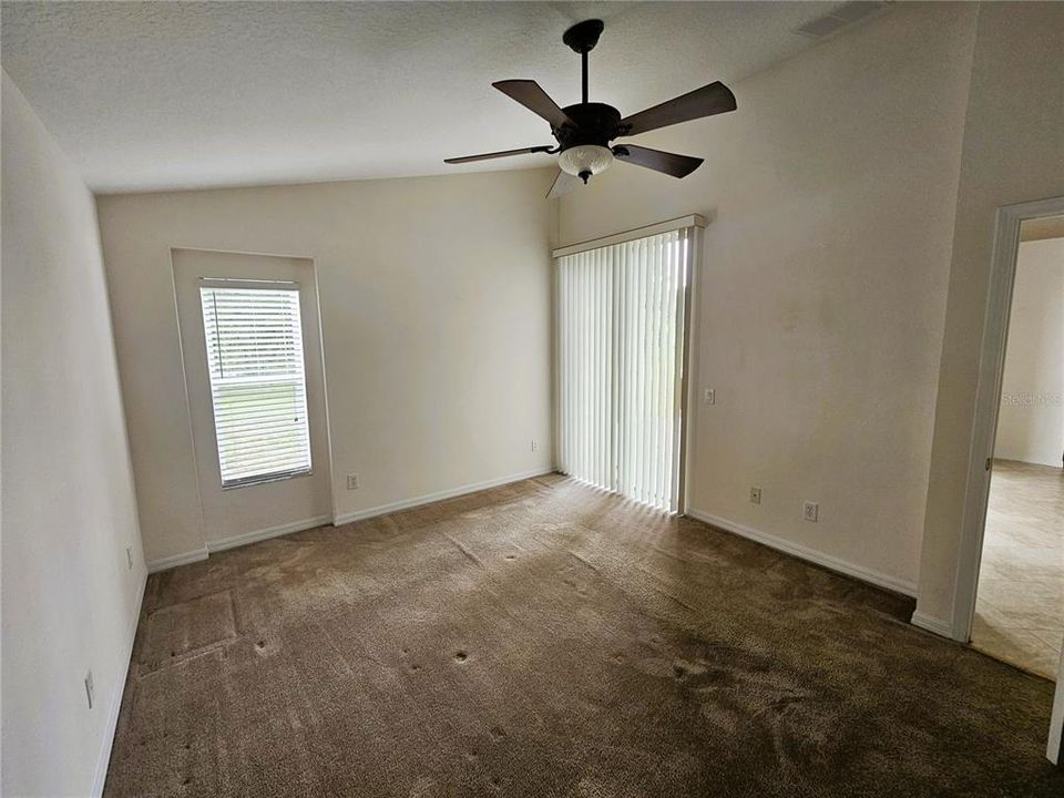 En Renta: $2,450 (4 camas, 3 baños, 1827 Pies cuadrados)
