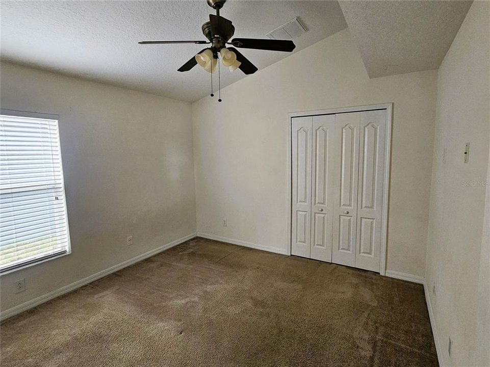 En Renta: $2,450 (4 camas, 3 baños, 1827 Pies cuadrados)