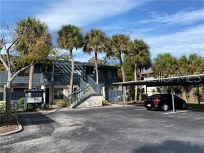 For Sale: $199,900 (2 beds, 2 baths, 1400 Square Feet)