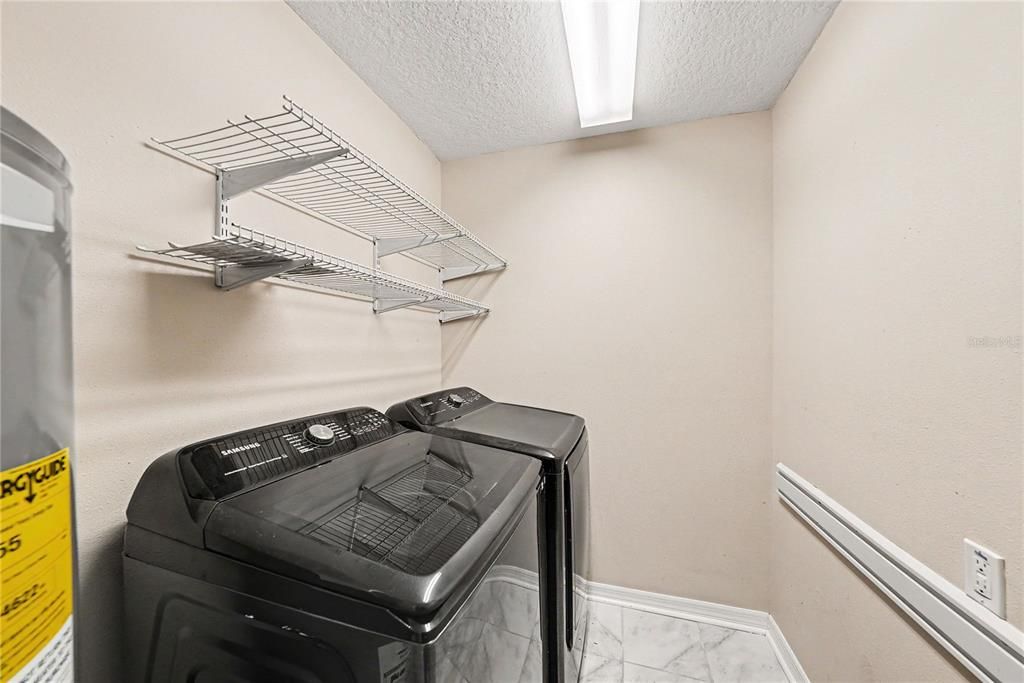 В аренду: $1,775 (2 спален, 1 ванн, 1168 Квадратных фут)