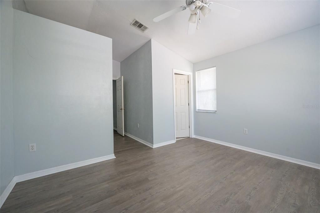 В аренду: $1,600 (2 спален, 2 ванн, 1176 Квадратных фут)