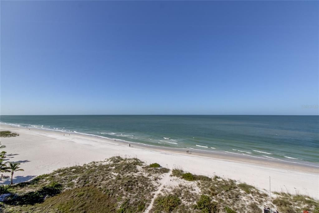 For Rent: $4,995 (2 beds, 2 baths, 1065 Square Feet)