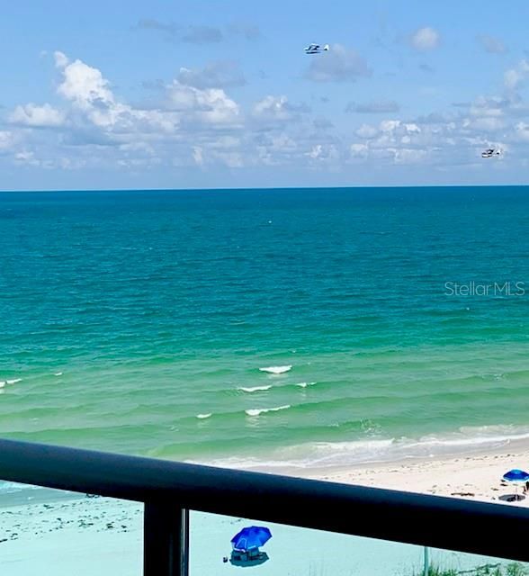 For Rent: $4,995 (2 beds, 2 baths, 1065 Square Feet)