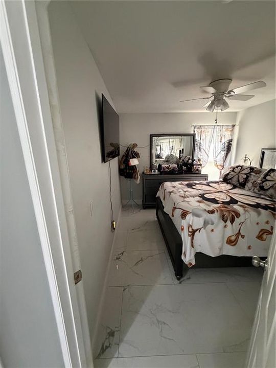 For Sale: $450,000 (4 beds, 2 baths, 1841 Square Feet)