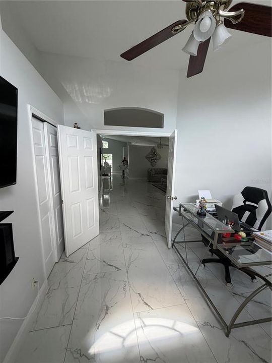 For Sale: $450,000 (4 beds, 2 baths, 1841 Square Feet)
