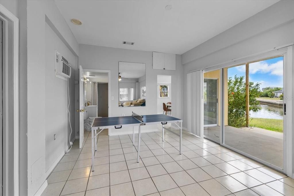 En Venta: $799,000 (3 camas, 3 baños, 1838 Pies cuadrados)