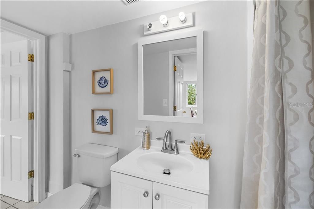 En Venta: $799,000 (3 camas, 3 baños, 1838 Pies cuadrados)