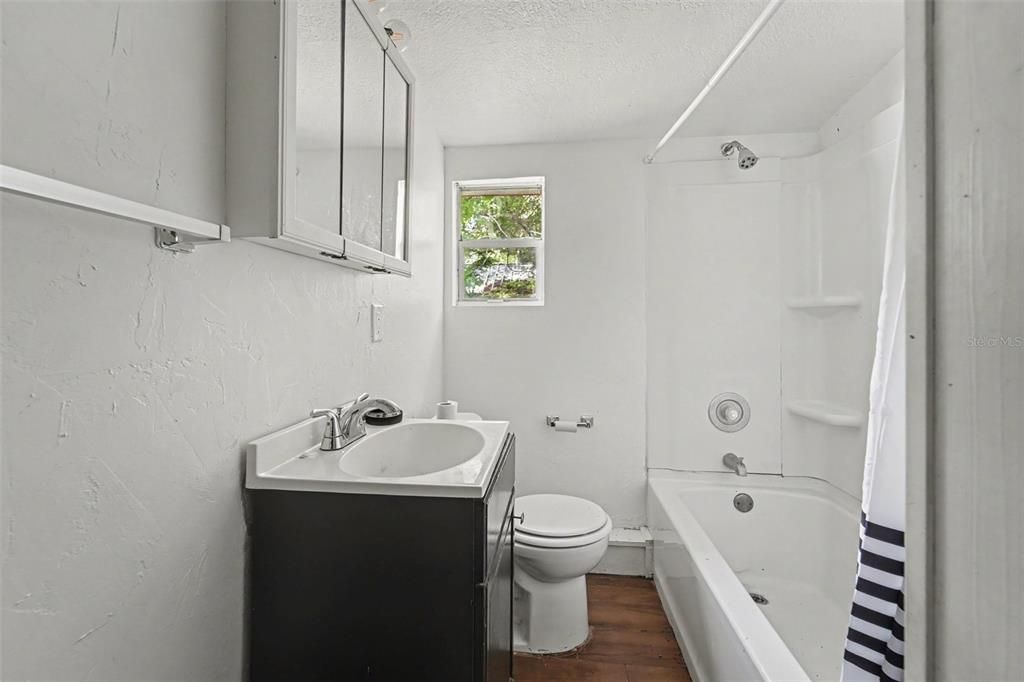 For Sale: $315,000 (3 beds, 0 baths, 1760 Square Feet)