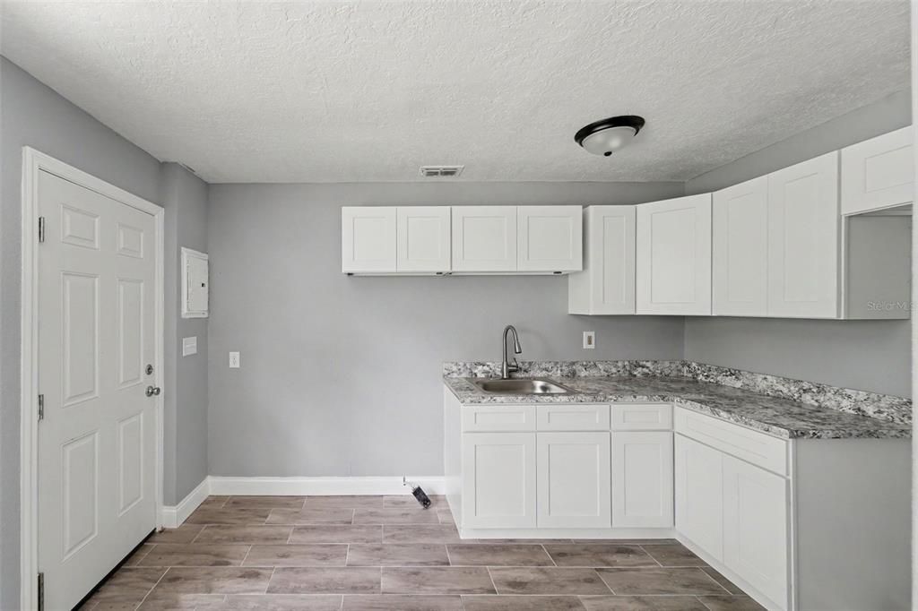 For Sale: $315,000 (3 beds, 0 baths, 1760 Square Feet)