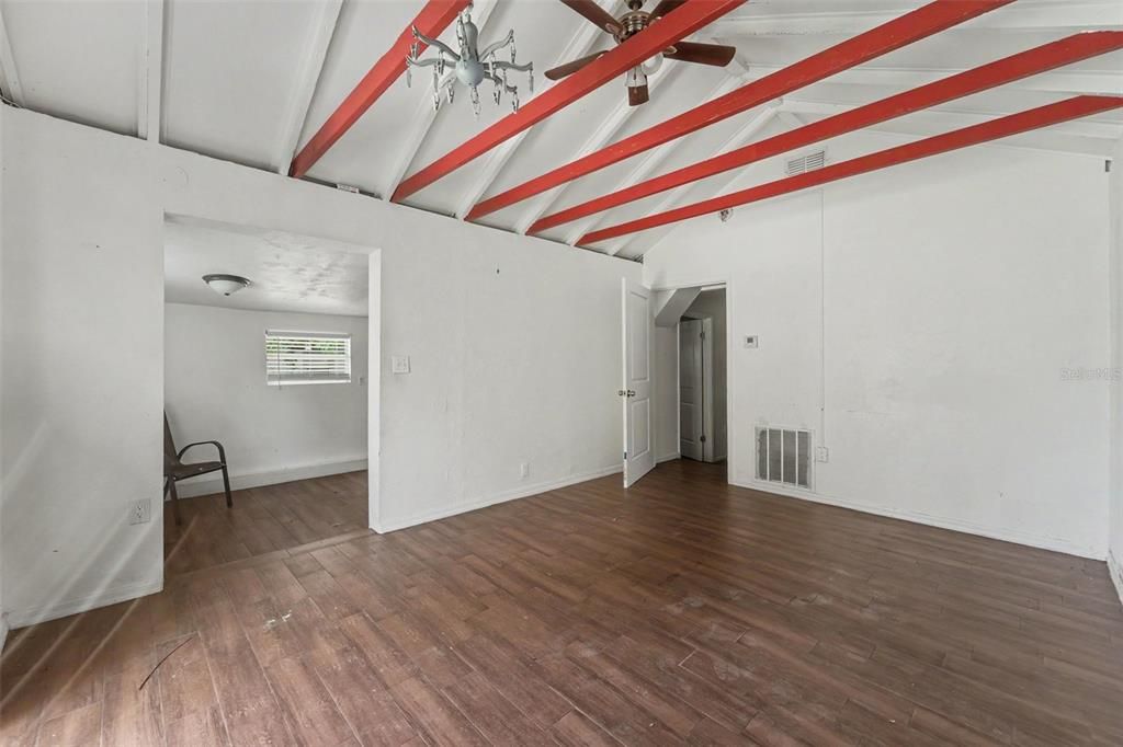 For Sale: $315,000 (3 beds, 0 baths, 1760 Square Feet)
