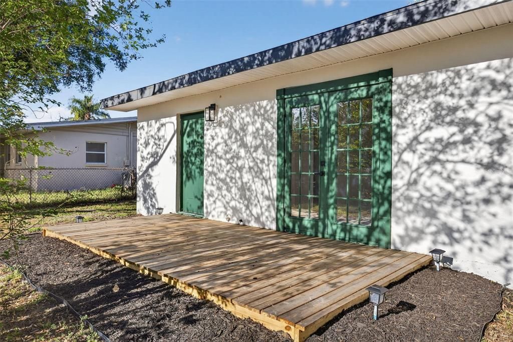 На продажу: $324,900 (3 спален, 2 ванн, 1323 Квадратных фут)