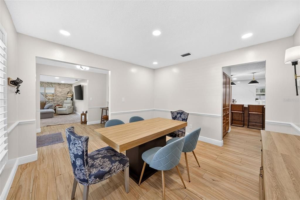 Activo con contrato: $799,000 (4 camas, 3 baños, 2332 Pies cuadrados)
