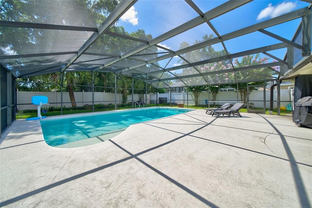 Activo con contrato: $799,000 (4 camas, 3 baños, 2332 Pies cuadrados)