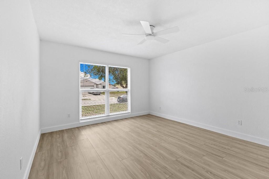 En Venta: $384,900 (3 camas, 2 baños, 1422 Pies cuadrados)