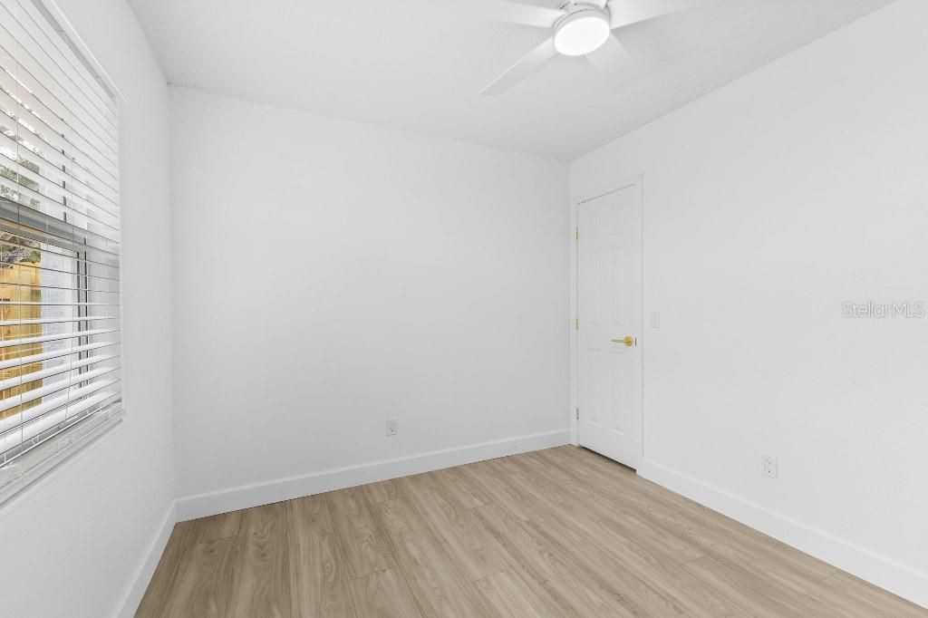 En Venta: $384,900 (3 camas, 2 baños, 1422 Pies cuadrados)
