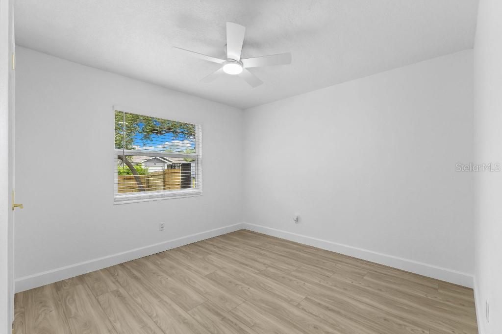 En Venta: $384,900 (3 camas, 2 baños, 1422 Pies cuadrados)