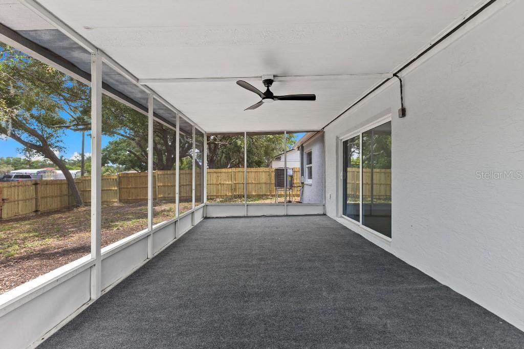 En Venta: $384,900 (3 camas, 2 baños, 1422 Pies cuadrados)