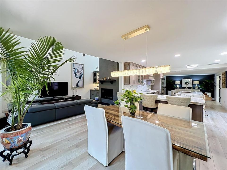 На продажу: $995,900 (3 спален, 2 ванн, 2590 Квадратных фут)