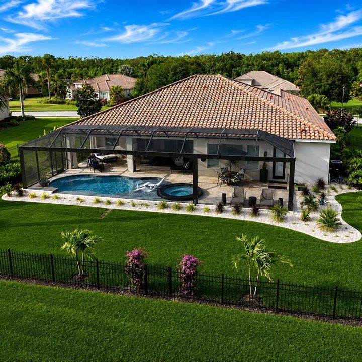 En Venta: $1,079,000 (4 camas, 3 baños, 3200 Pies cuadrados)