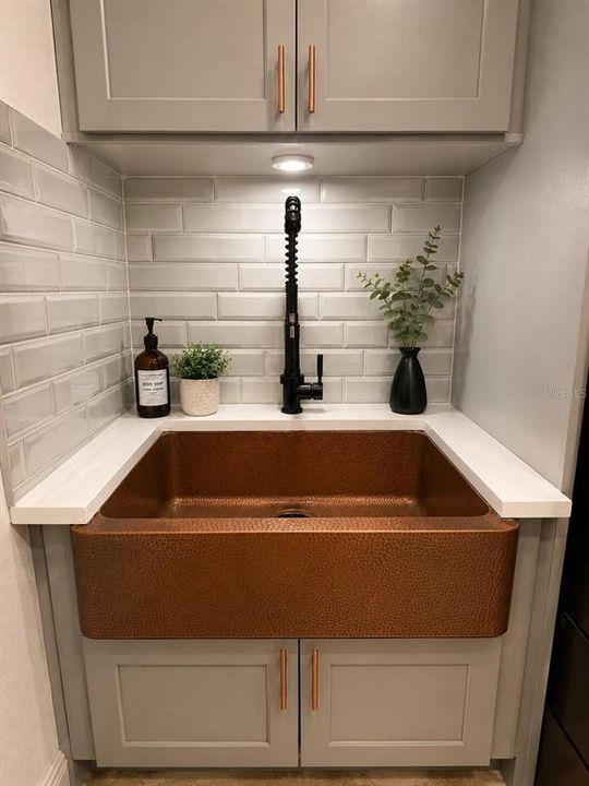 En Venta: $1,079,000 (4 camas, 3 baños, 3200 Pies cuadrados)