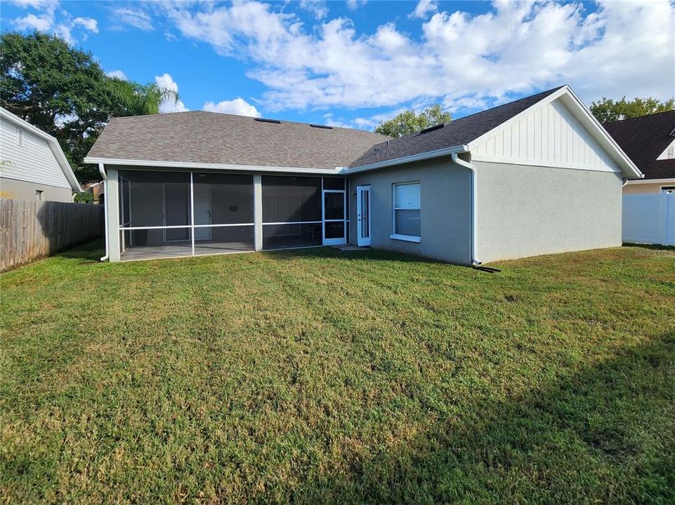 For Rent: $2,995 (3 beds, 2 baths, 1786 Square Feet)
