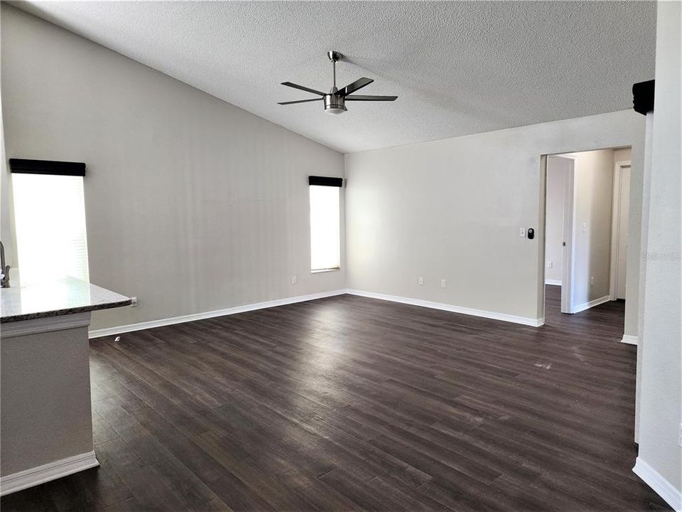 For Rent: $2,995 (3 beds, 2 baths, 1786 Square Feet)