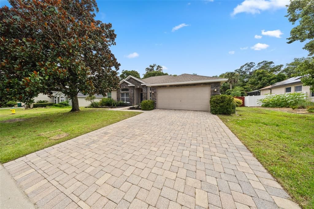 For Sale: $459,000 (4 beds, 2 baths, 2293 Square Feet)