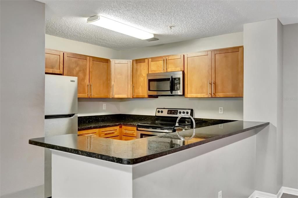 For Sale: $200,000 (3 beds, 2 baths, 1260 Square Feet)