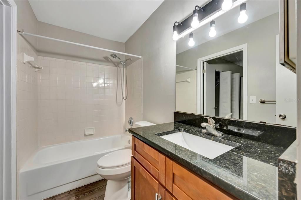 For Sale: $200,000 (3 beds, 2 baths, 1260 Square Feet)